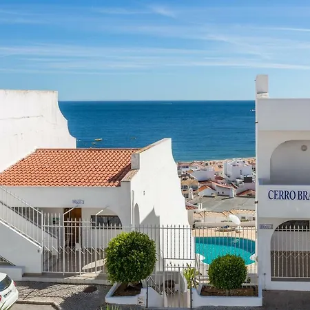 Correia Apartamento *