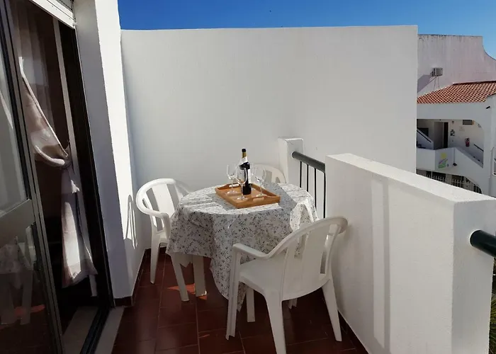 Correia * אלבופיירה