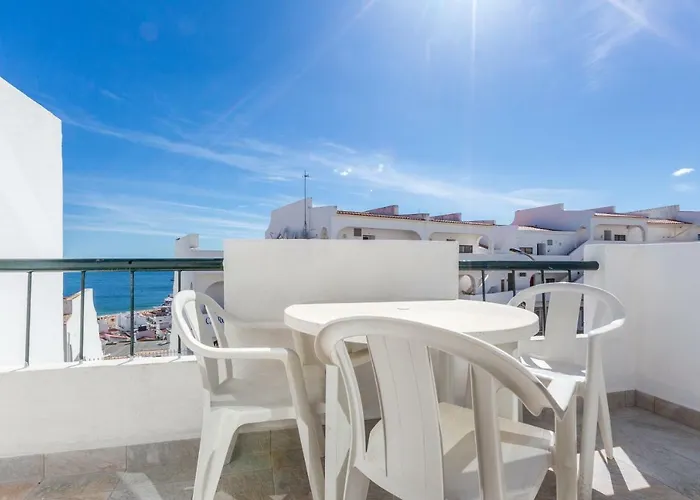 Correia * אלבופיירה