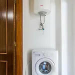 Correia Апартаменти *